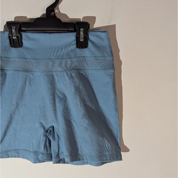 Alphalete Alphalux Harmony Carolina Blue Bike Shorts Women's Size Small - Picture 4 of 5